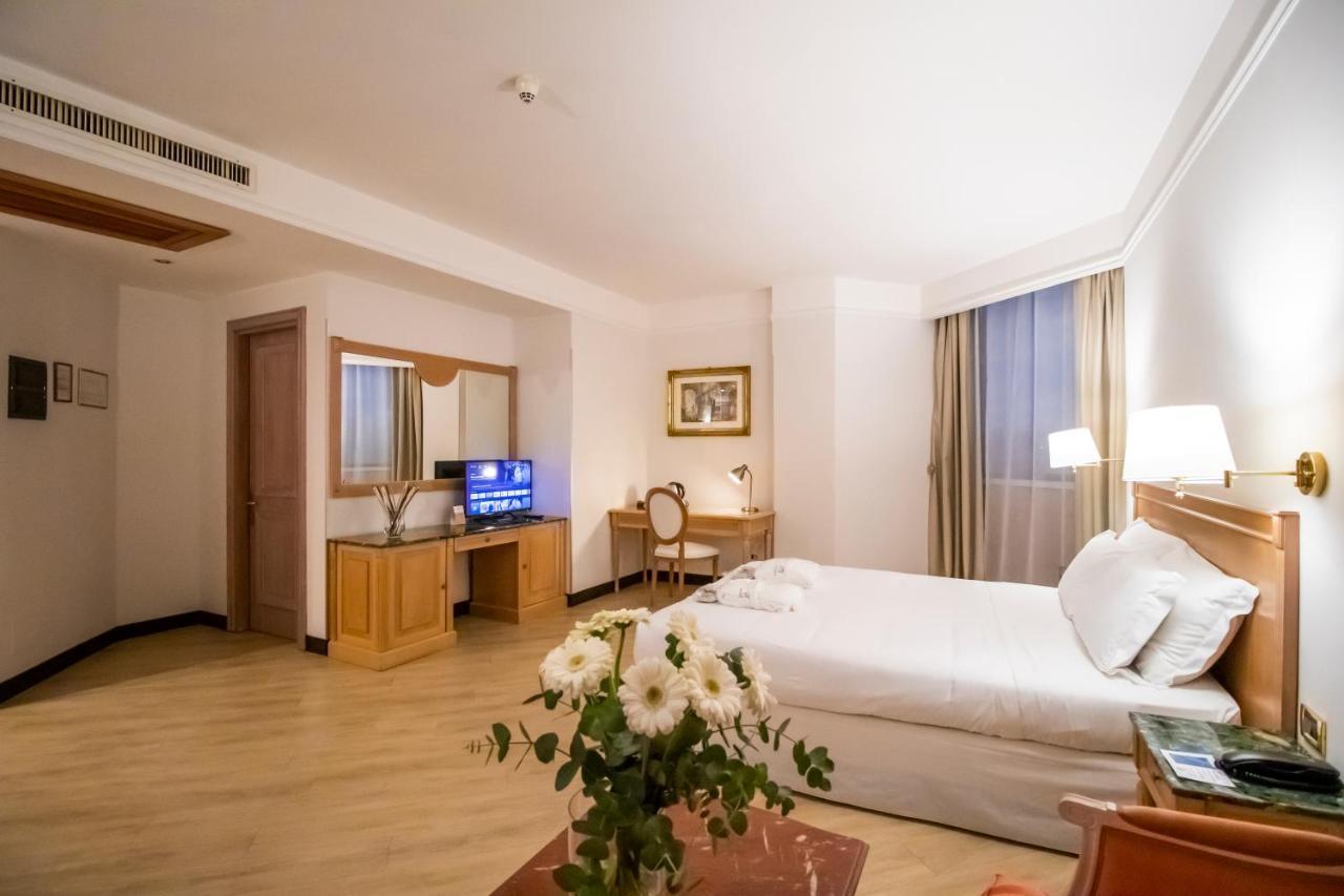 Shg Hotel De La Ville Vicenza Ngoại thất bức ảnh